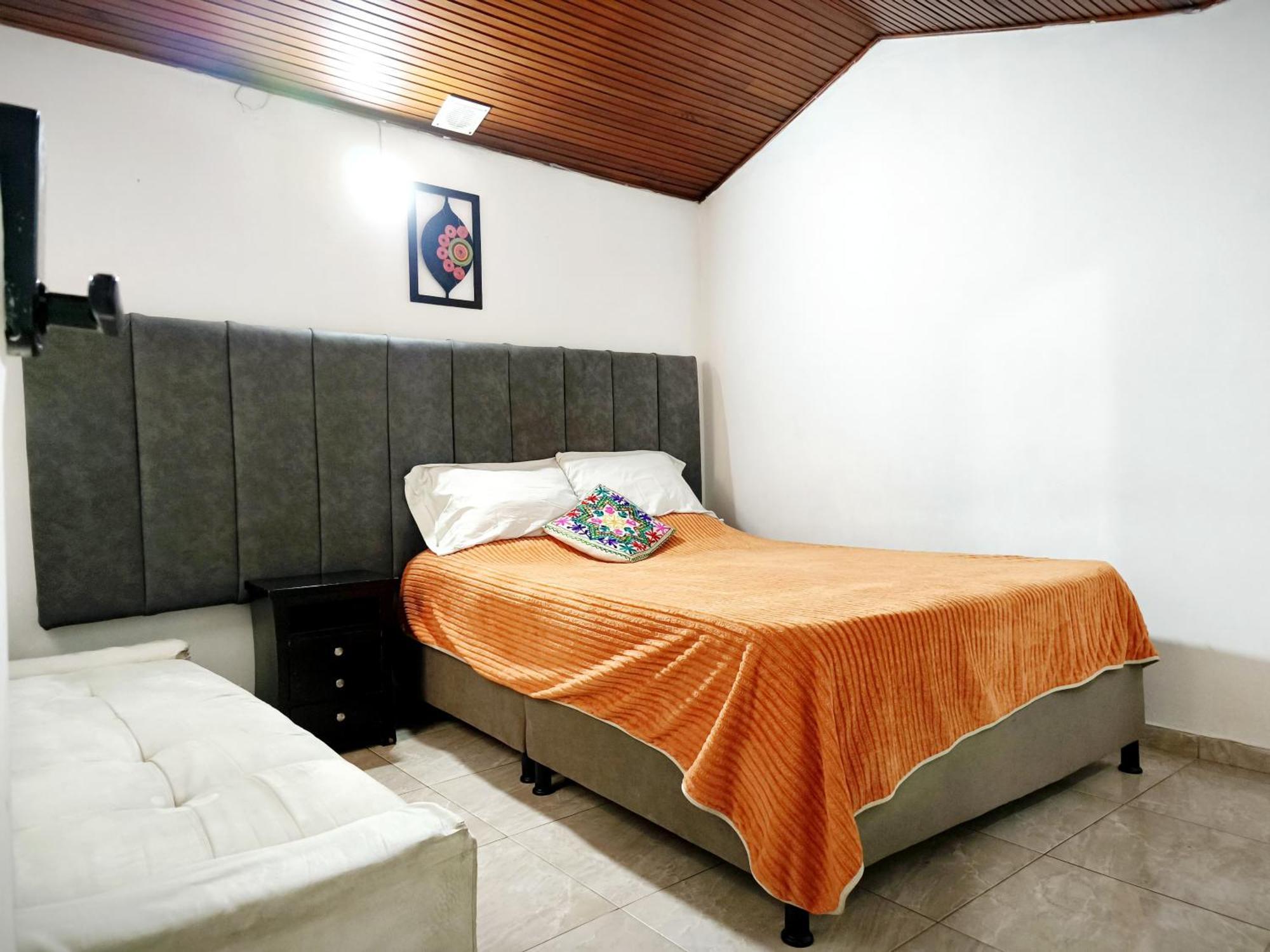 Kuyay Yachi Pensión Bogotá