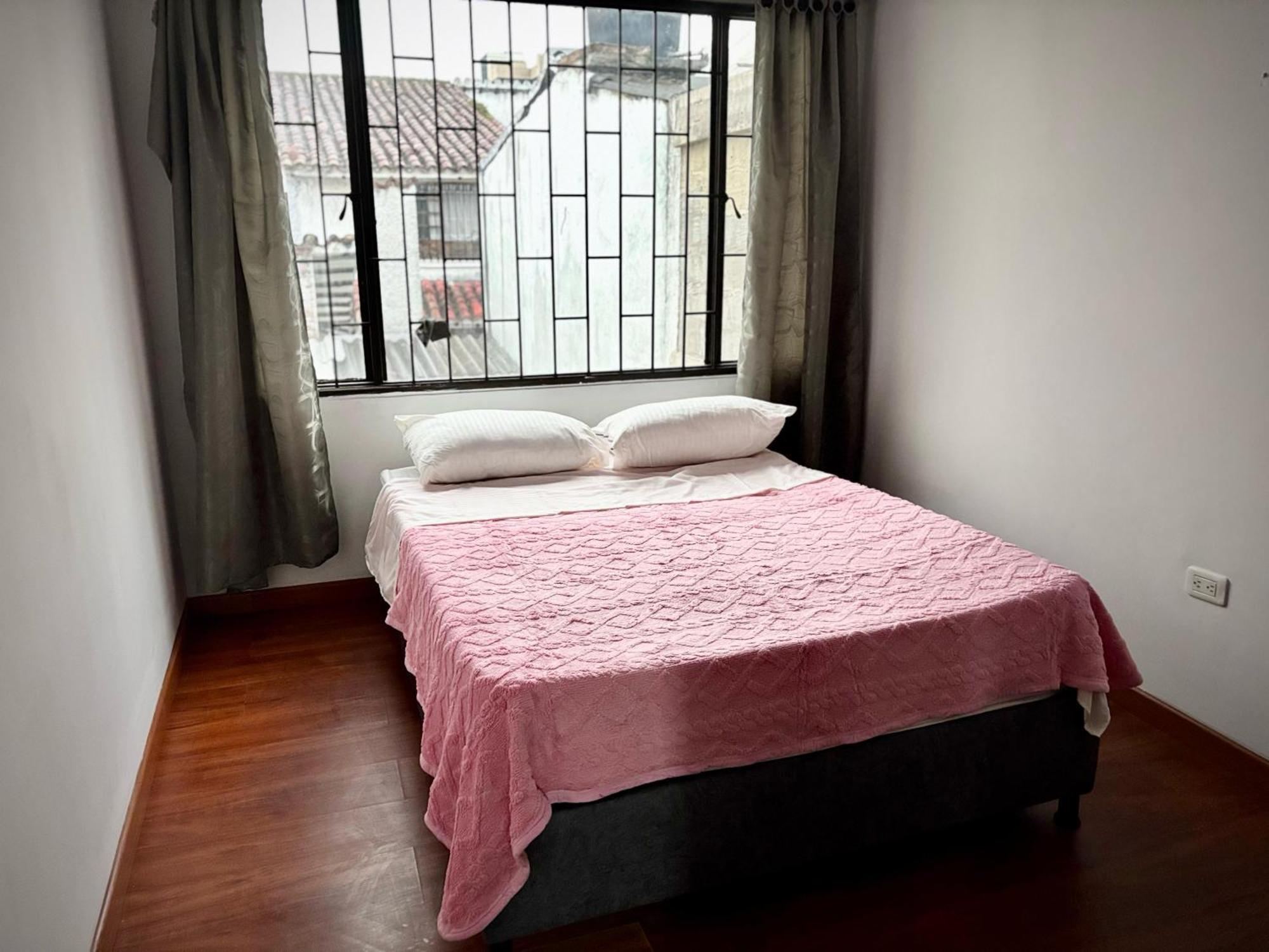 Kuyay Yachi * Bogotá